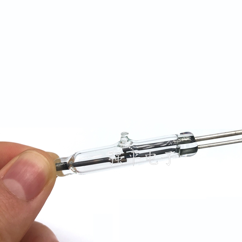 干簧管 8x50mm 三脚常闭 白管银脚磁控开关 规格书 3